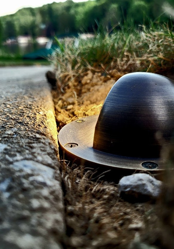 ground level landscaping lights